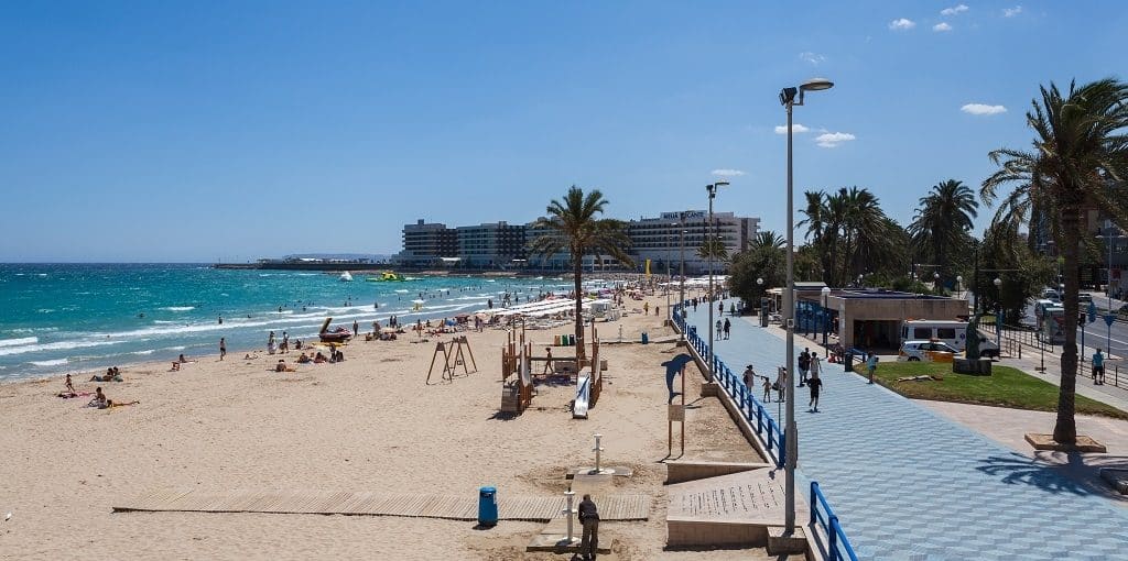 Playa_del_Postiguet_Alicante Postiguet-beach-alicante